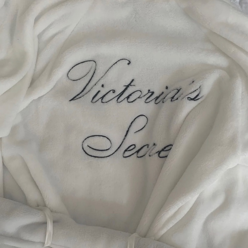 Victoria’s Secret bath robe